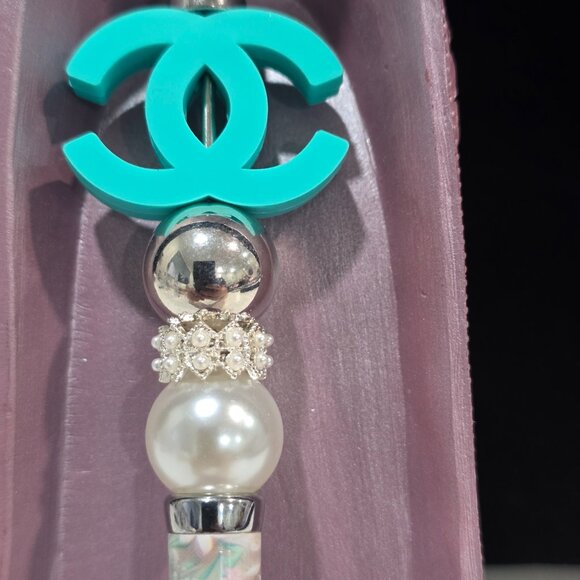 Pick-a-Pretty Pen w/Lux Fashion Inspired Bling Pens w/Ink Refill by PenGwensPosh - Picture 11 of 11